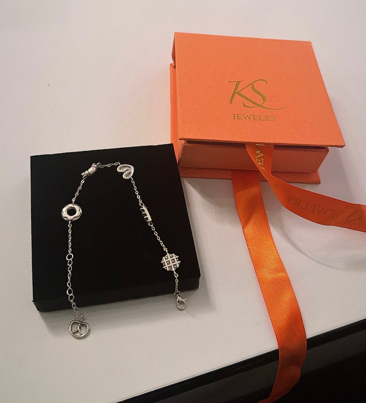 LOVE SCRIPT BRACELET