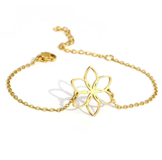 BLOOM PETAL BRACELET