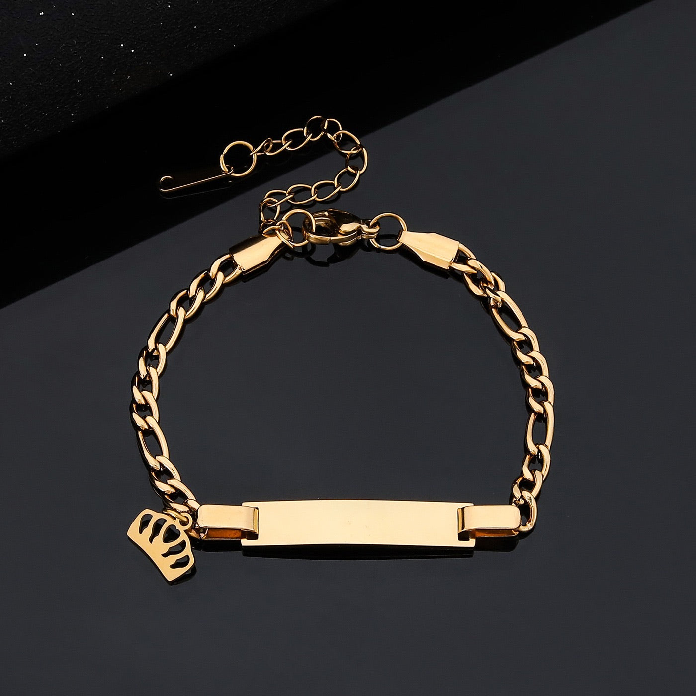 CROWN CHARM BAR BRACELET