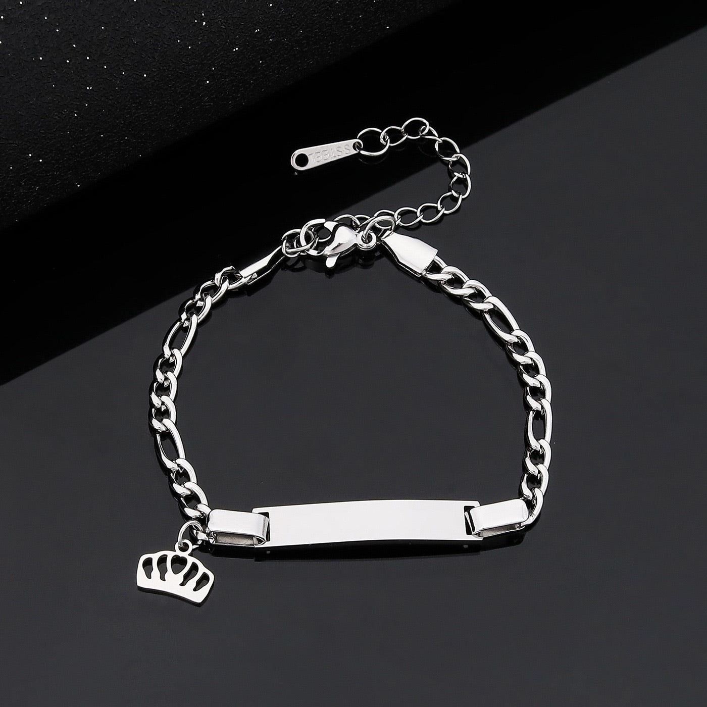 CROWN CHARM BAR BRACELET